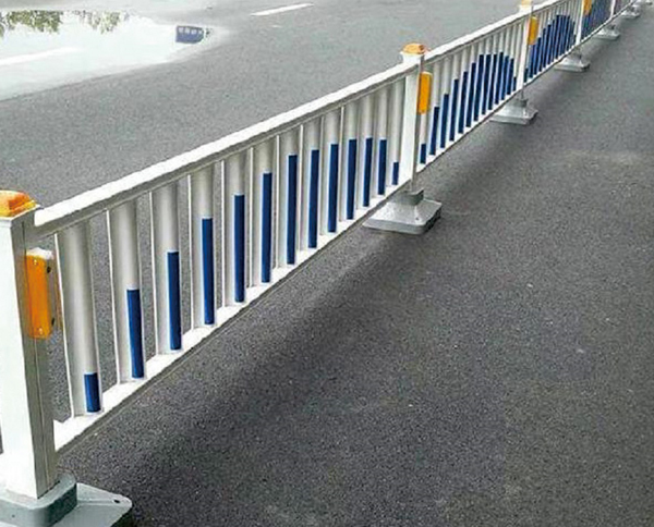 道路护栏